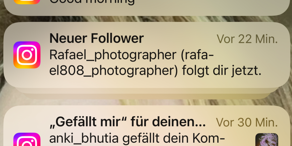 Screenshot of a smartphone with notifications